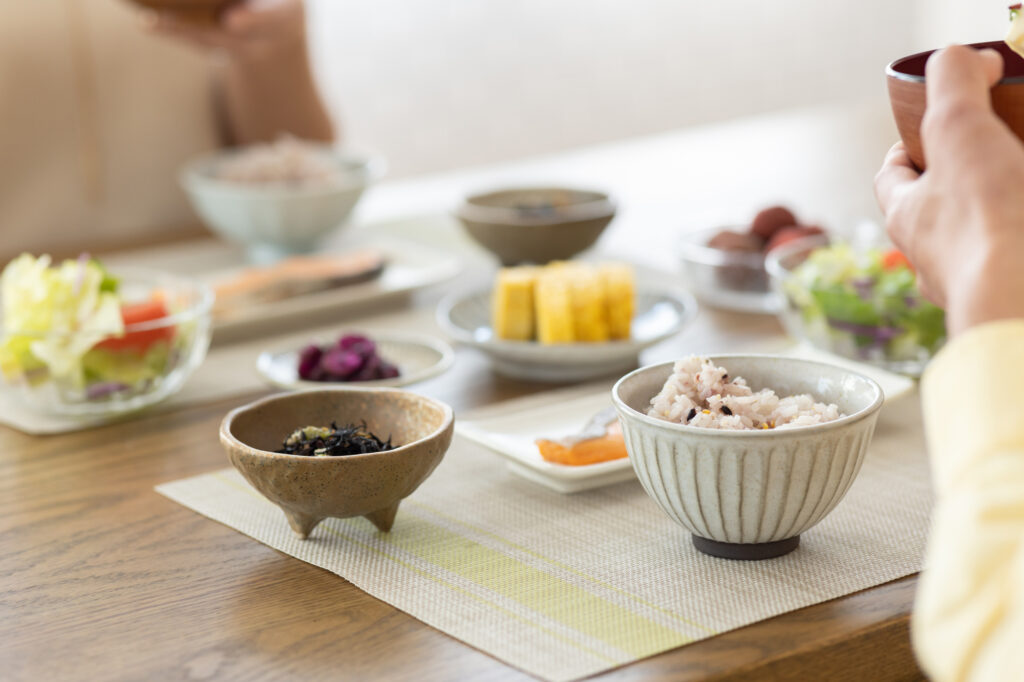 朝・夕２食つき
